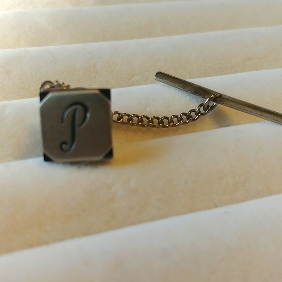 Vintage P Tie Scarf Pin - Picture 1 of 2